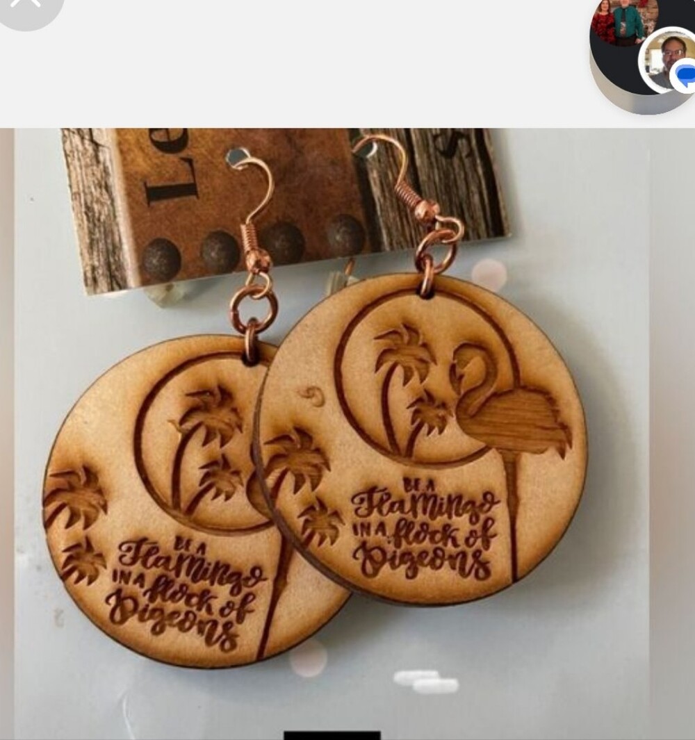 Flamingo dangling earrings
